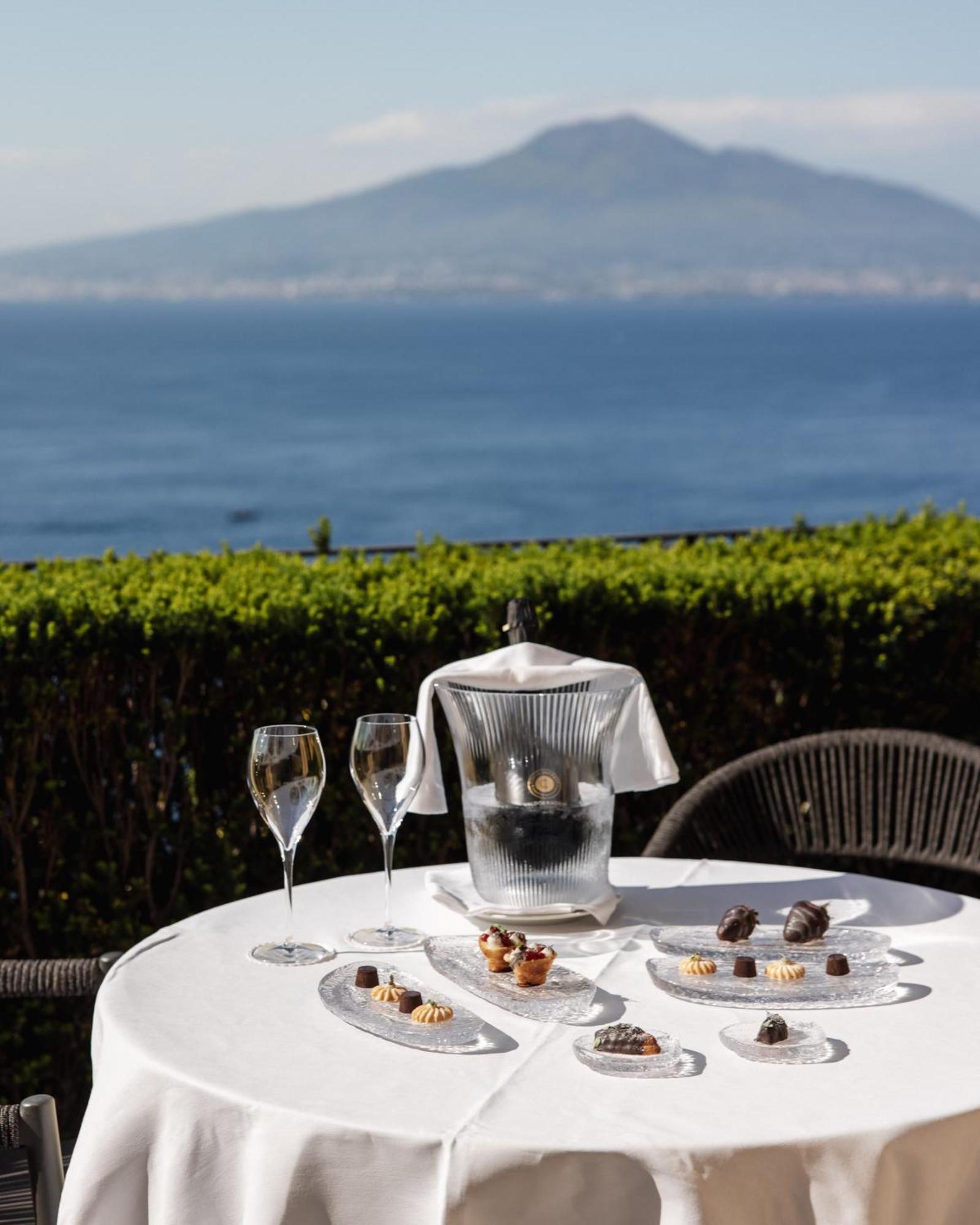 Grand Hotel Angiolieri Vico Equense Exterior foto